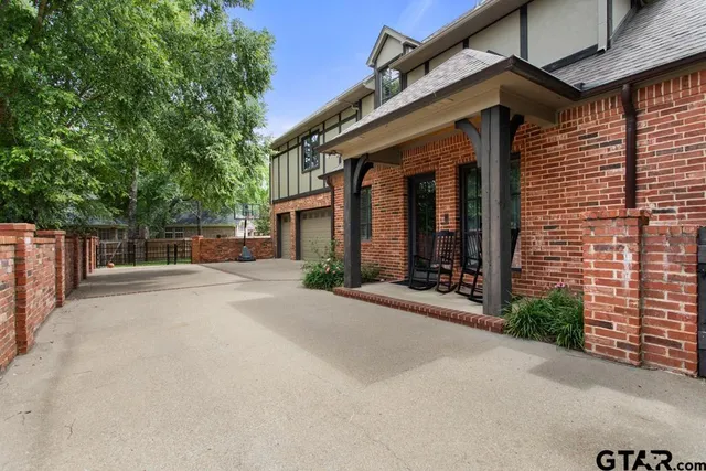 $1,246,080 | 2202 Woodlands Drive, Tyler, TX 75703