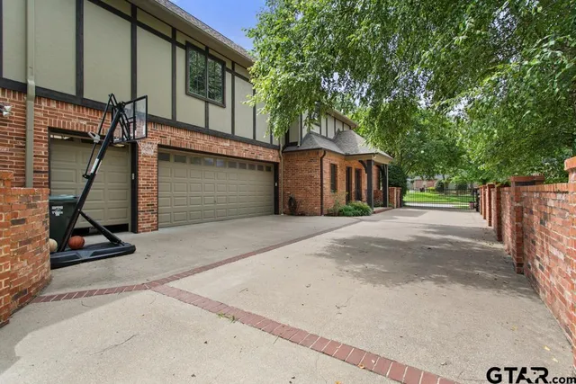 $1,246,080 | 2202 Woodlands Drive, Tyler, TX 75703