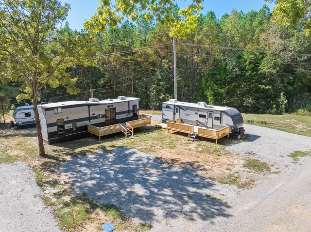 a view of backyard with trees