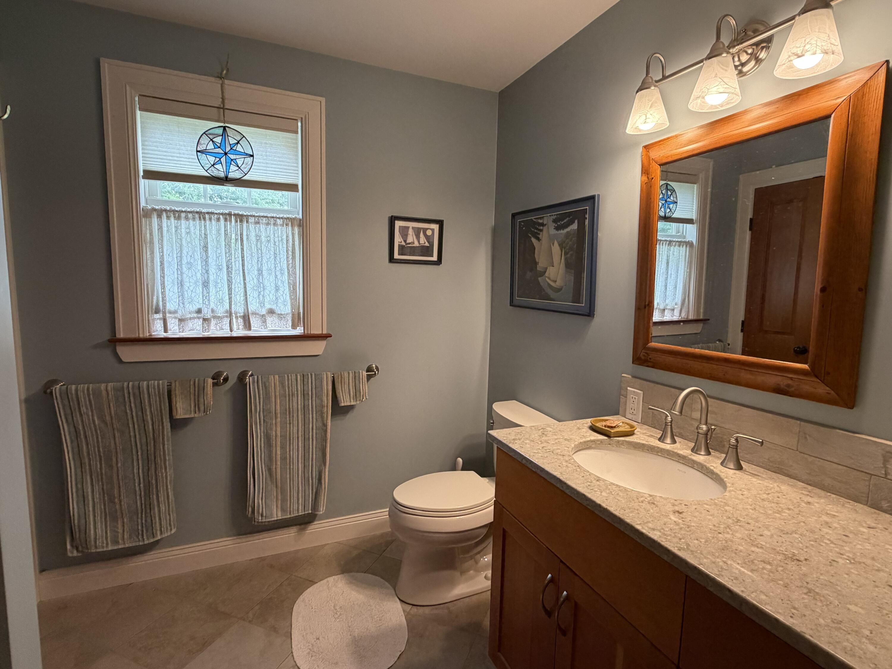 5 Riverview Road Freeport, ME 04032 - Photo 14 of 18 Upstairs Bath