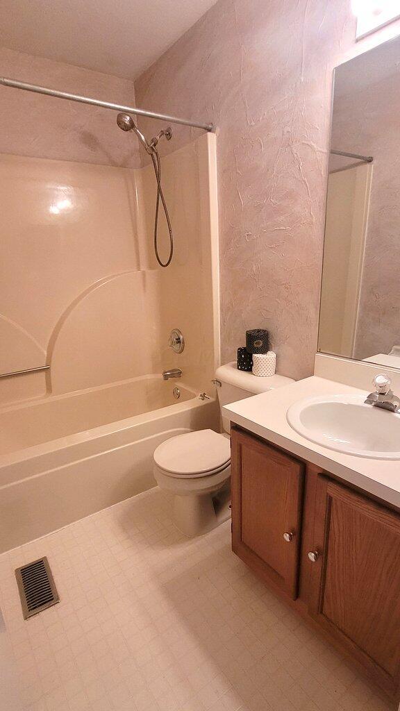 5849 Linworth Road Worthington, OH 43085 - Photo 34 of 51 20230305_145835