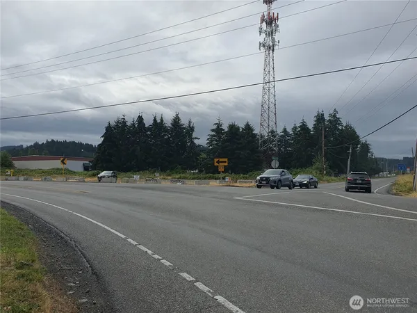 $219,900 | 19210 Pioneer Way East, Orting, WA 98360