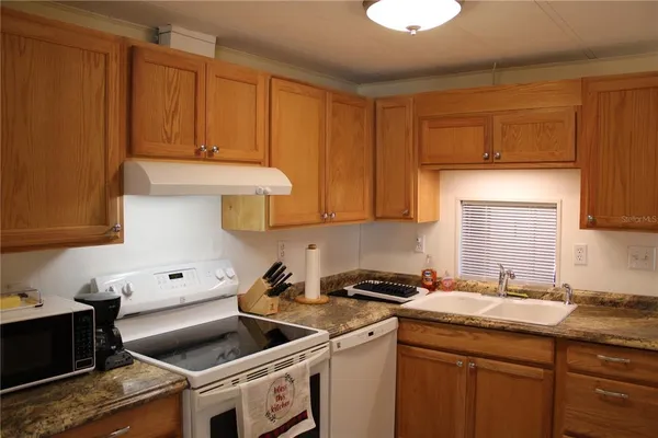 $1,549 | 5316 53rd Avenue East, Unit Q111, Bradenton, FL 34203