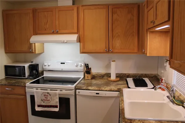 $1,549 | 5316 53rd Avenue East, Unit Q111, Bradenton, FL 34203