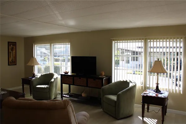 $1,549 | 5316 53rd Avenue East, Unit Q111, Bradenton, FL 34203