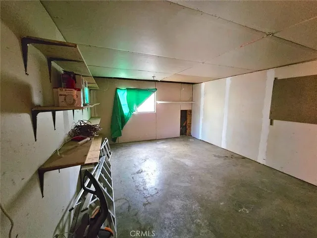 a view of utility room