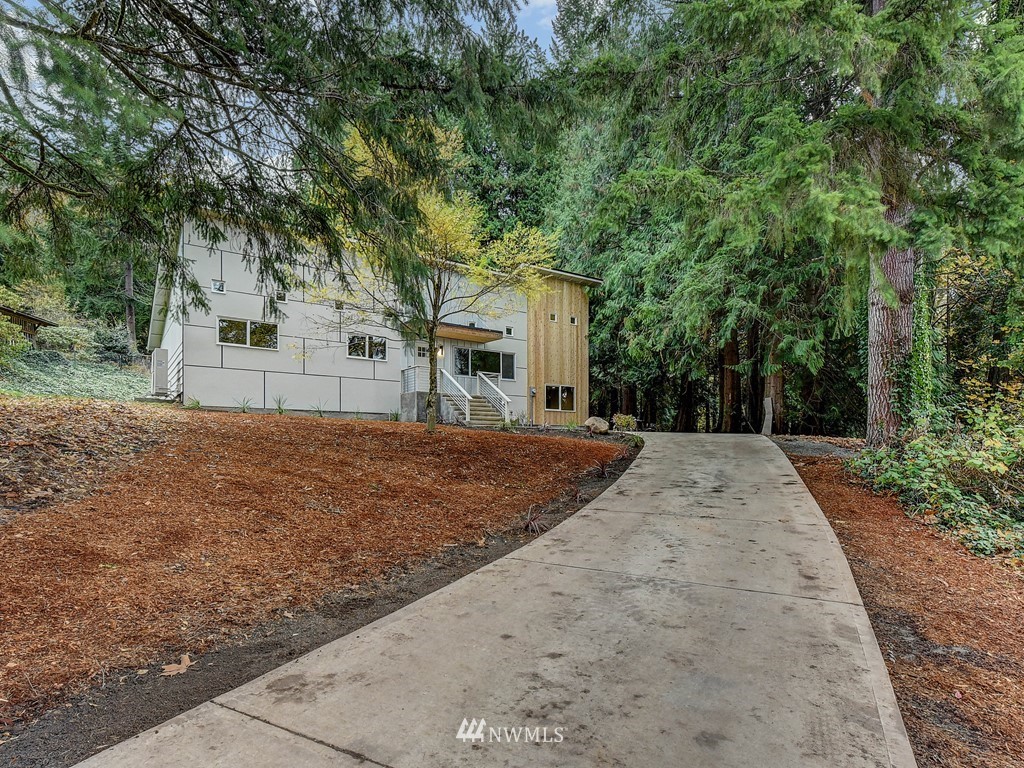 16514 Tiger Mountain Road Southeast Issaquah, WA 98027 - Photo 2 of 17 Gallery Image 2