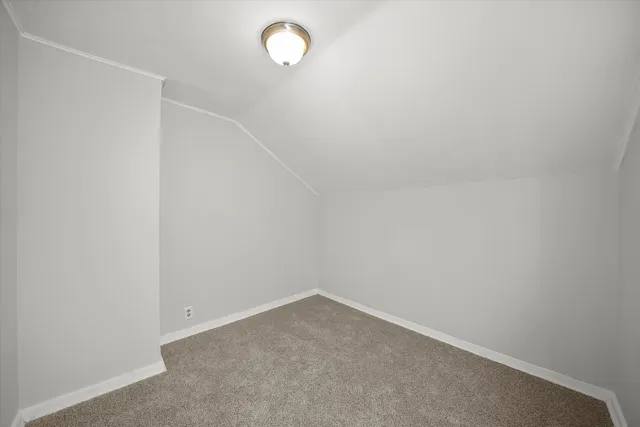 $215,000 | 281 Gifford Place, Elgin, IL 60120