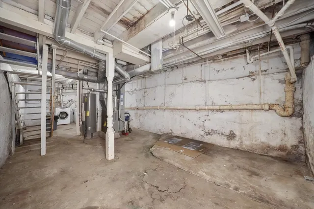 $215,000 | 281 Gifford Place, Elgin, IL 60120