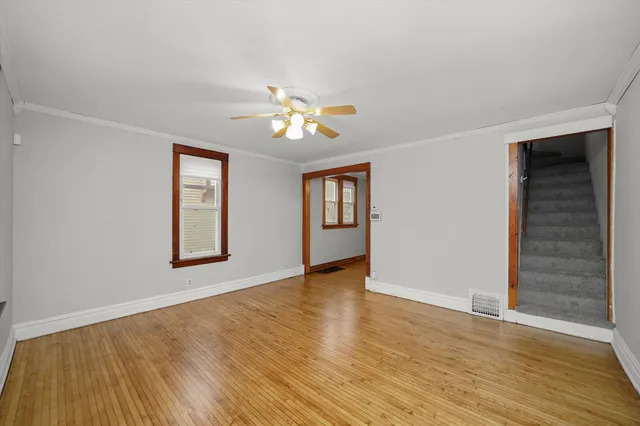 $215,000 | 281 Gifford Place, Elgin, IL 60120