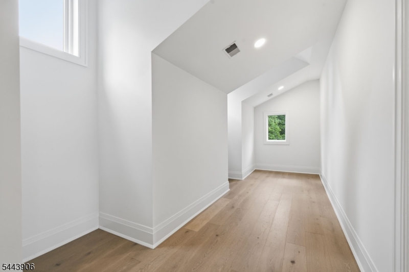 180 Round Top Road Bernardsville, NJ 07924 - Photo 31 of 50