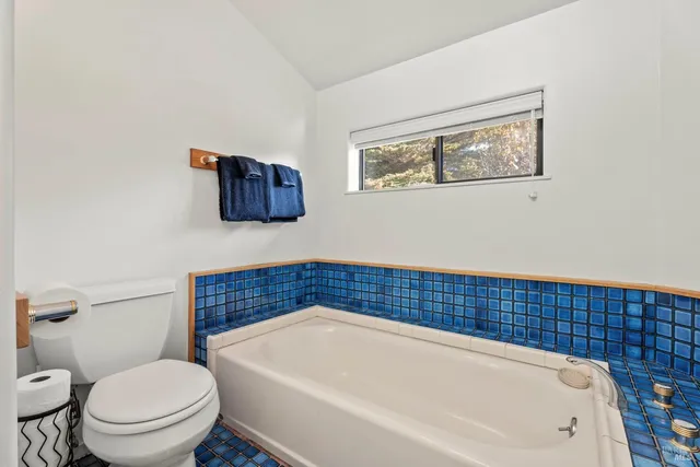 $1,800,000 | 32591 Ocean Meadows Circle, Fort Bragg, CA 95437