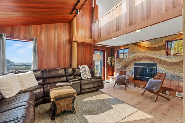 $1,695,000 | 32591 Ocean Meadows Circle, Fort Bragg, CA 95437