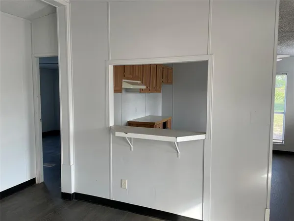 $305,000 | 101 Seminole Street, Tye, TX 79563