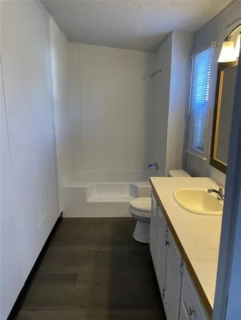 $305,000 | 101 Seminole Street, Tye, TX 79563