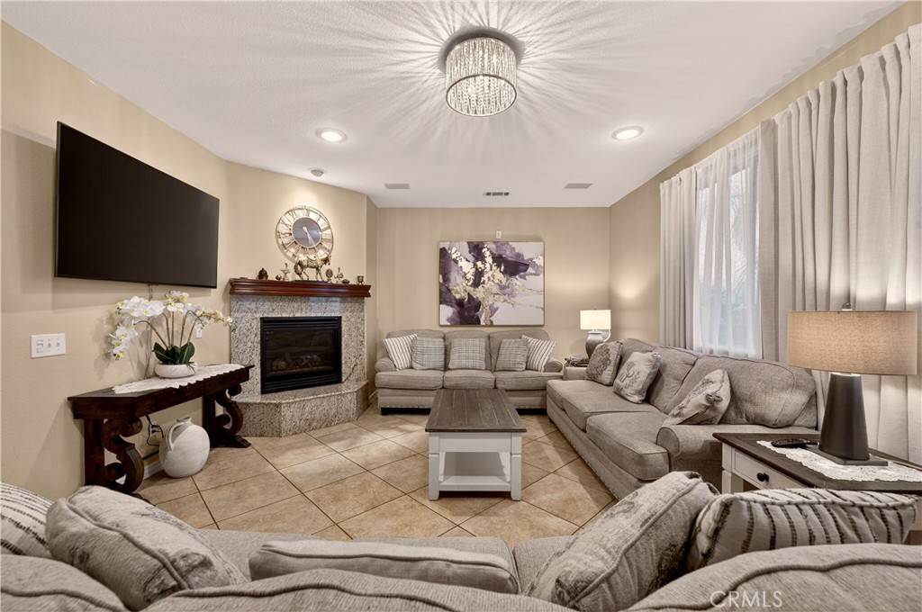 17388 Hawkwood Drive Riverside, CA 92503 - Photo 15 of 47