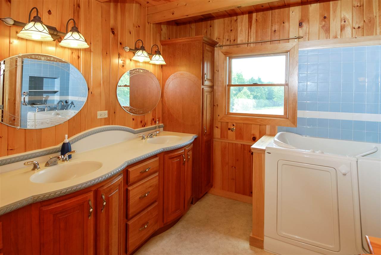 124 Underwood Road Bradford, VT 05033 - Photo 22 of 40 Gallery Image 22