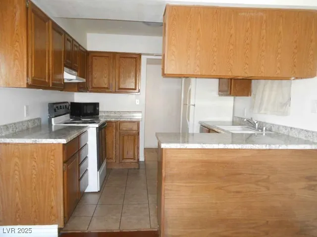 $1,250 | 3520 Cambridge Street, Unit 4, Las Vegas, NV 89169