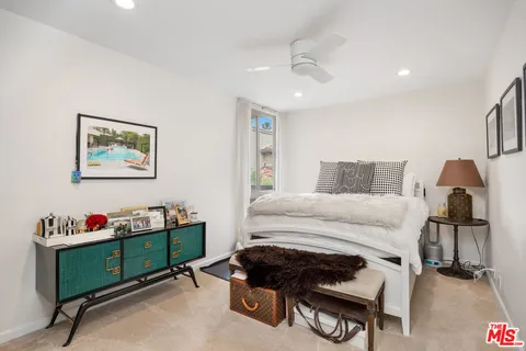 $949,000 | 809 South Bundy Drive, Unit 205, Los Angeles, CA 90049