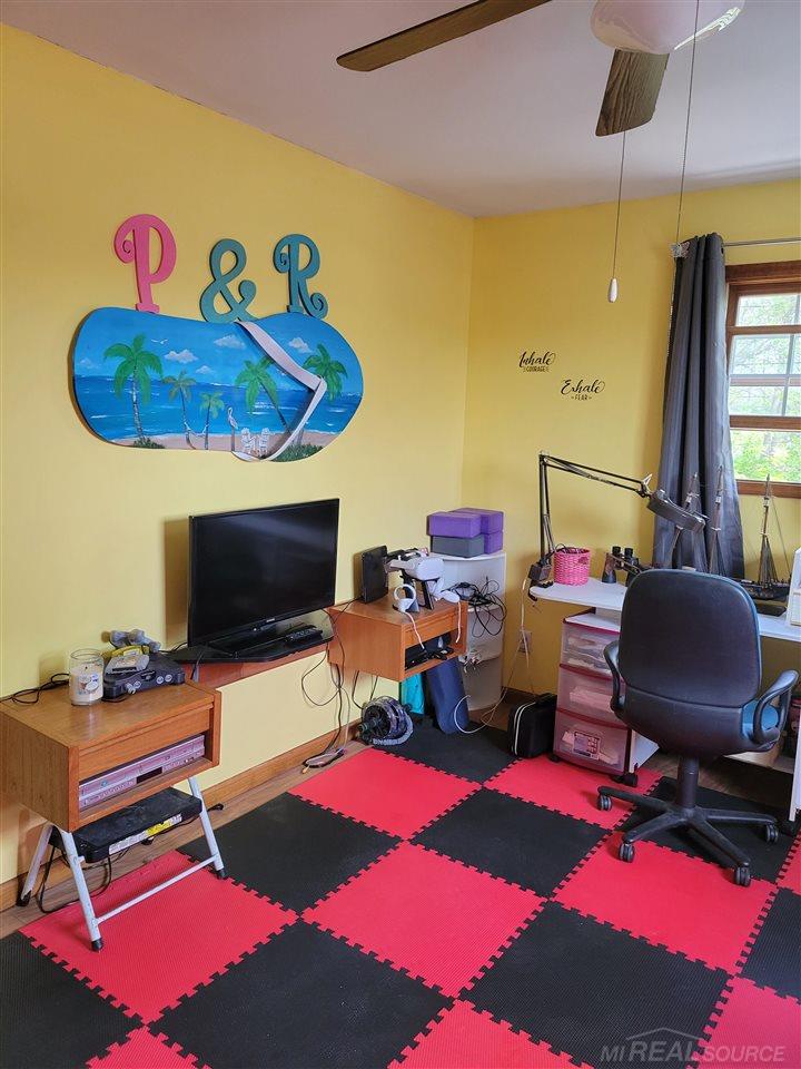 2235 Pointe Tremble Road Algonac, MI 48001 - Photo 19 of 34 50046113-19.JPG