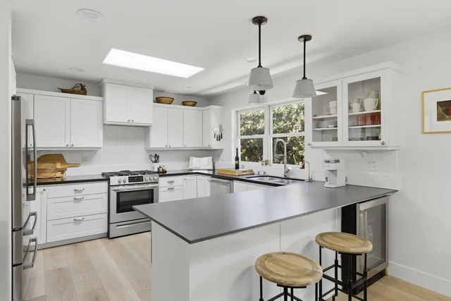 $1,799,000 | 102 West Matilija Street, Ojai, CA 93023