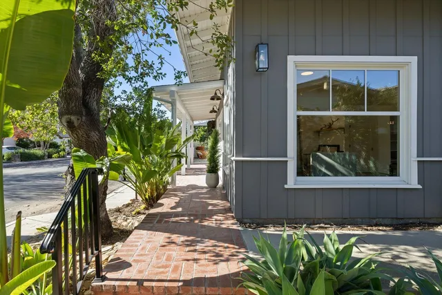 $1,799,000 | 102 West Matilija Street, Ojai, CA 93023