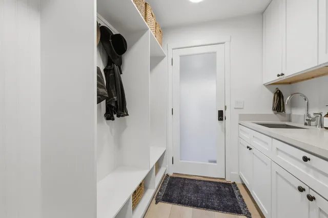 $1,799,000 | 102 West Matilija Street, Ojai, CA 93023