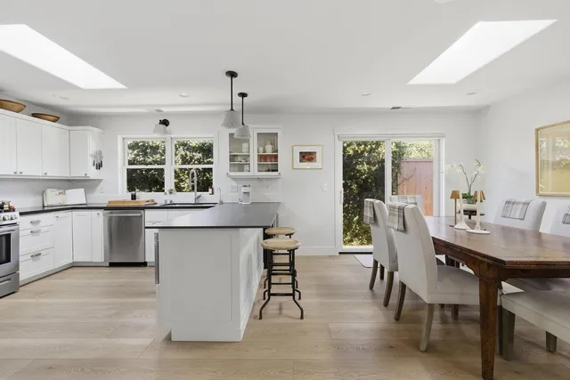 $1,799,000 | 102 West Matilija Street, Ojai, CA 93023