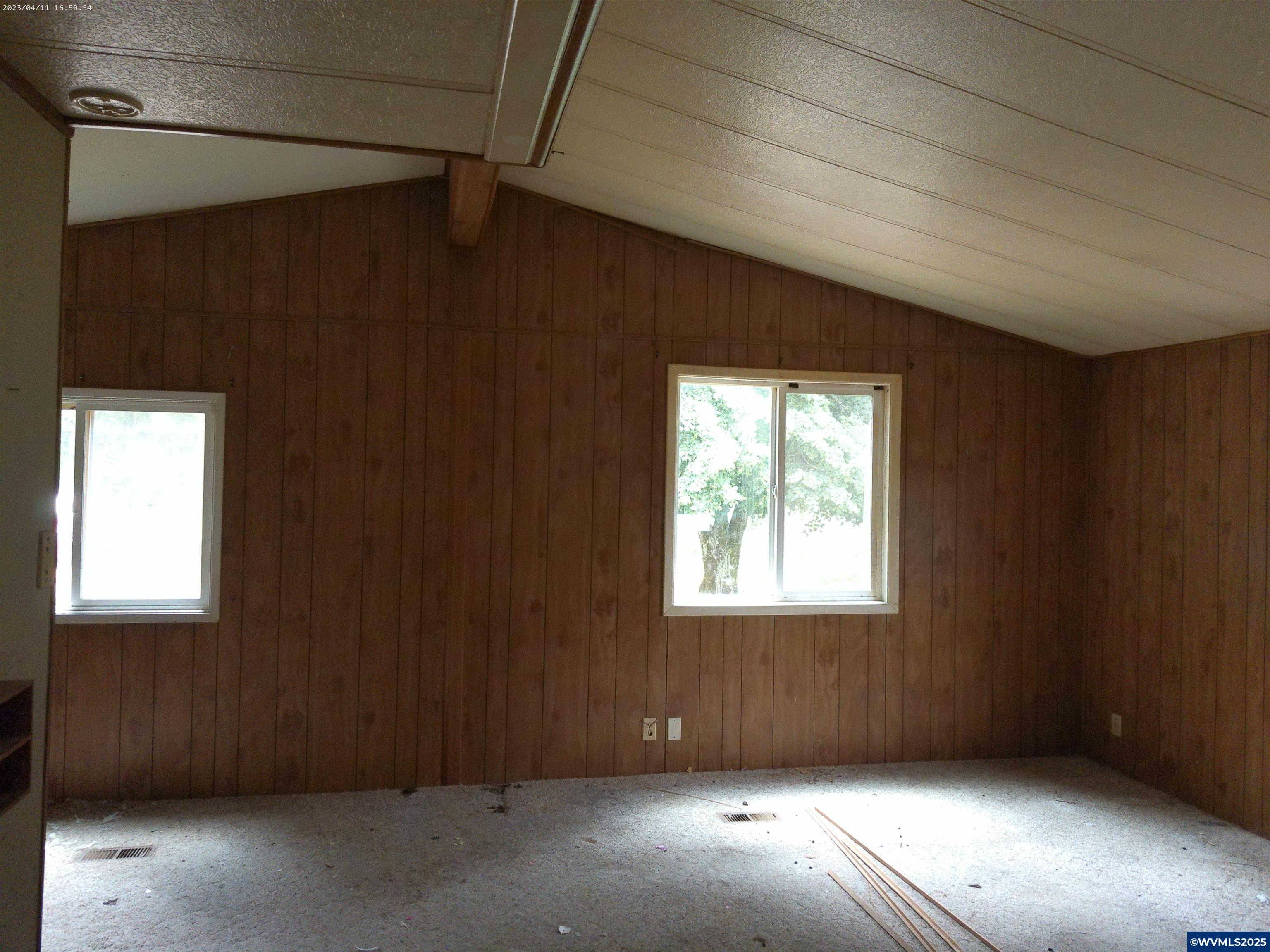 9747 West Stayton Road Southeast Aumsville, OR 97325 - Photo 9 of 26