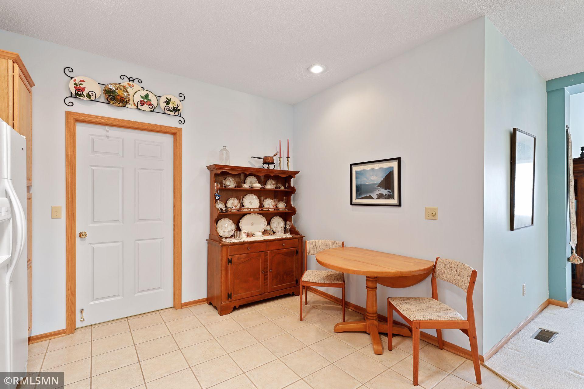 5933 Prairie Ridge Drive Shoreview, MN 55126 - Photo 15 of 27 Gallery Image 15