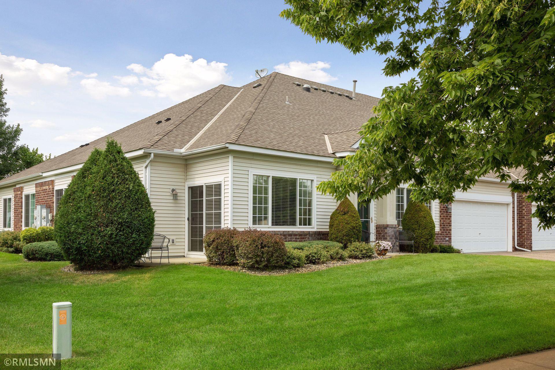 5933 Prairie Ridge Drive Shoreview, MN 55126 - Photo 4 of 27 Gallery Image 4