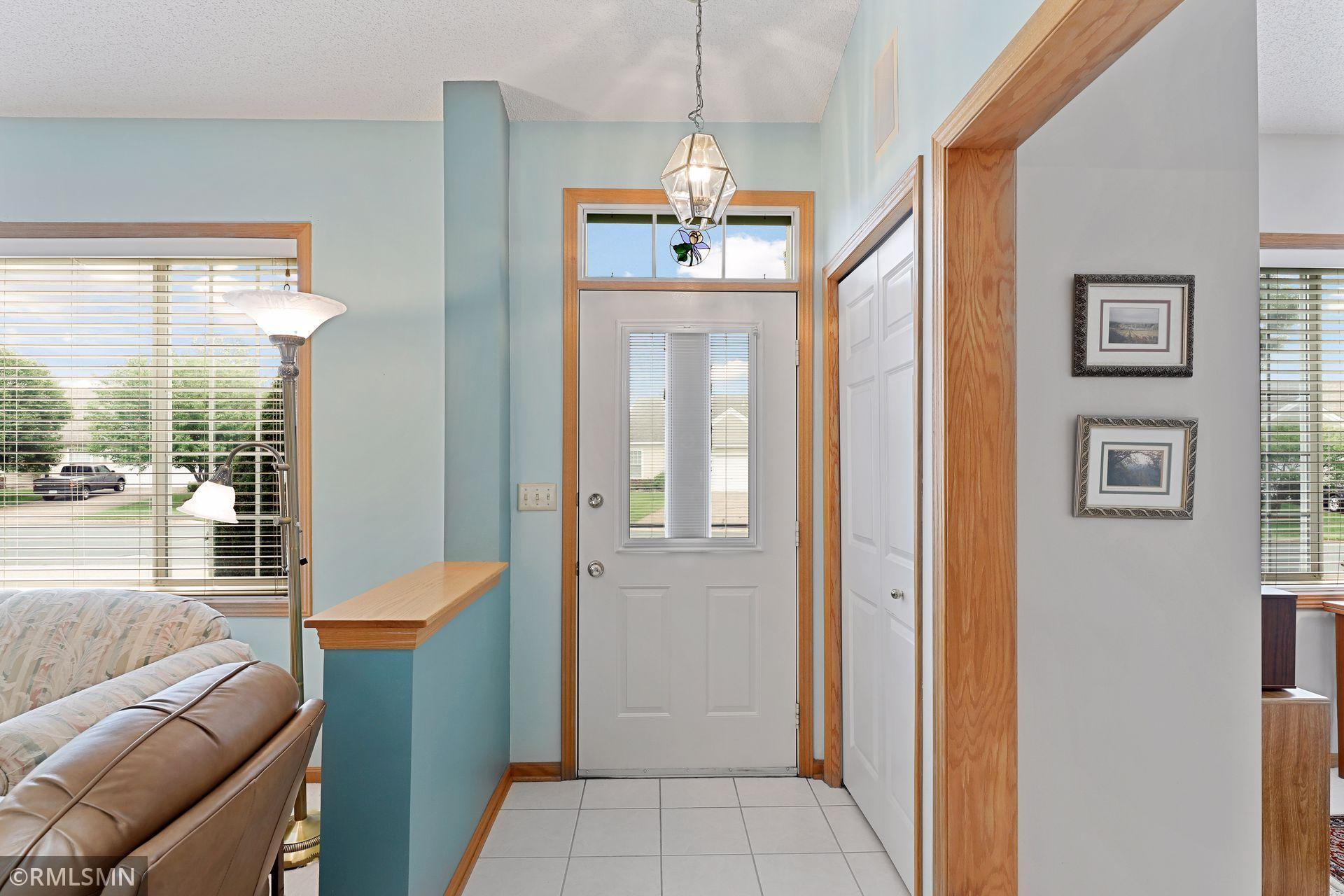 5933 Prairie Ridge Drive Shoreview, MN 55126 - Photo 5 of 27 Gallery Image 5