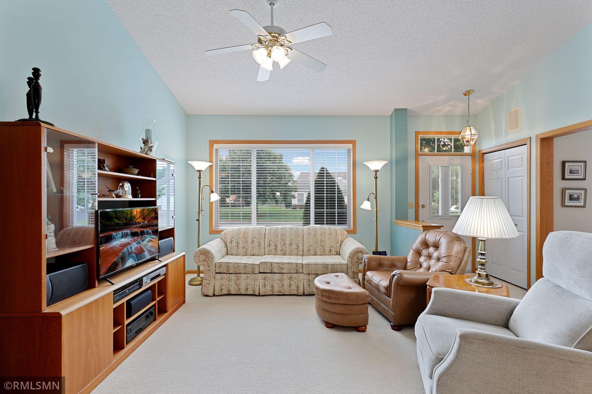 5933 Prairie Ridge Drive Shoreview, MN 55126 - Photo 6 of 27 Gallery Image 6