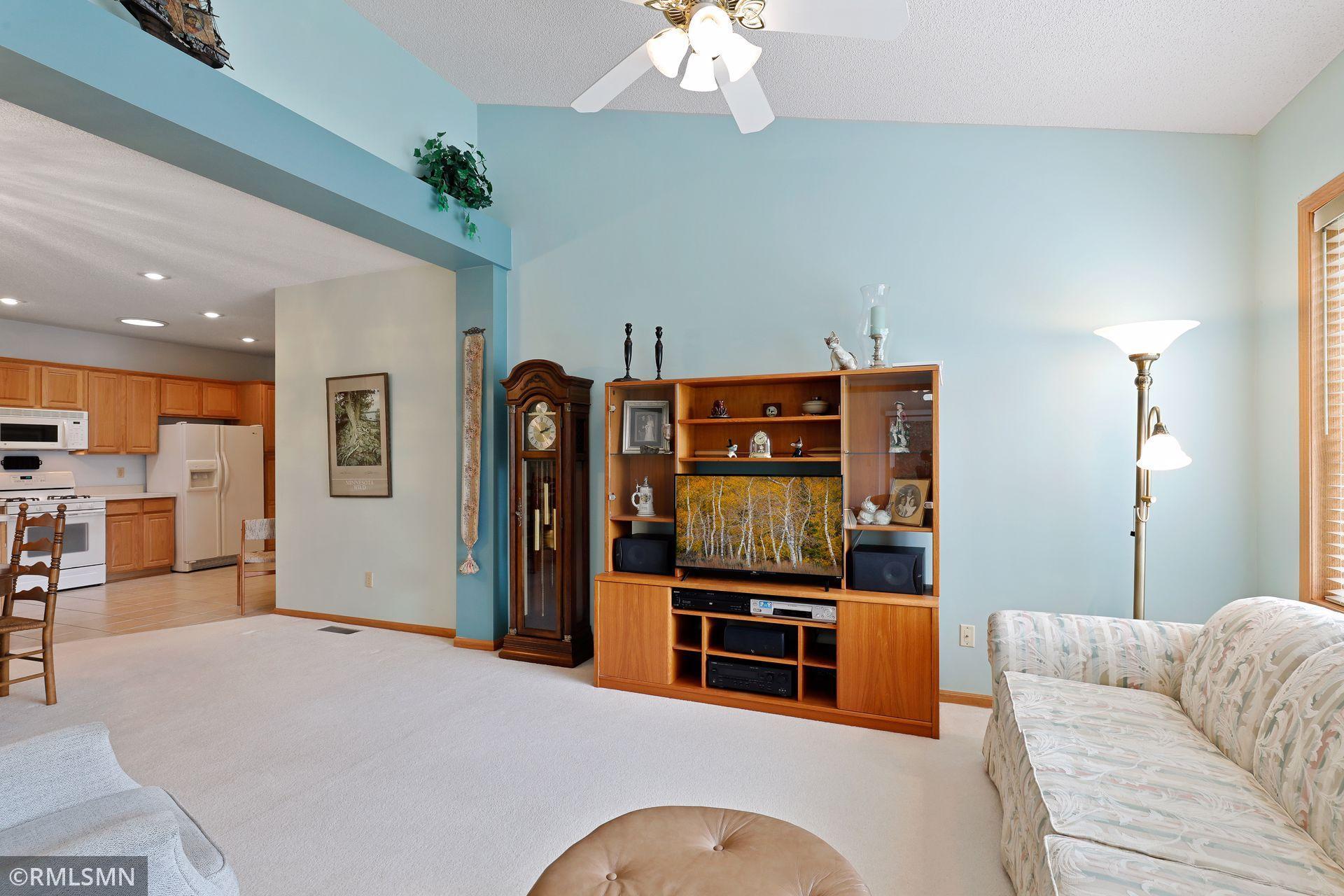 5933 Prairie Ridge Drive Shoreview, MN 55126 - Photo 7 of 27 Gallery Image 7