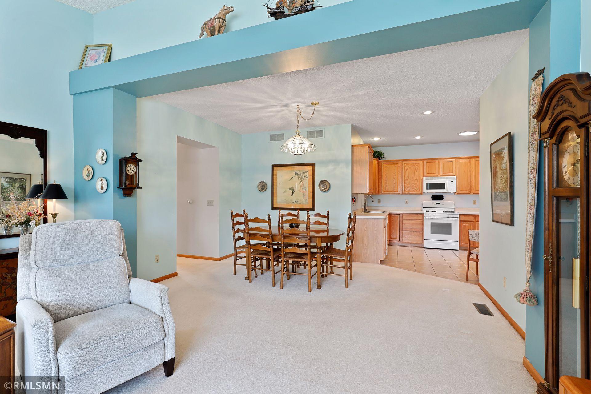 5933 Prairie Ridge Drive Shoreview, MN 55126 - Photo 8 of 27 Gallery Image 8