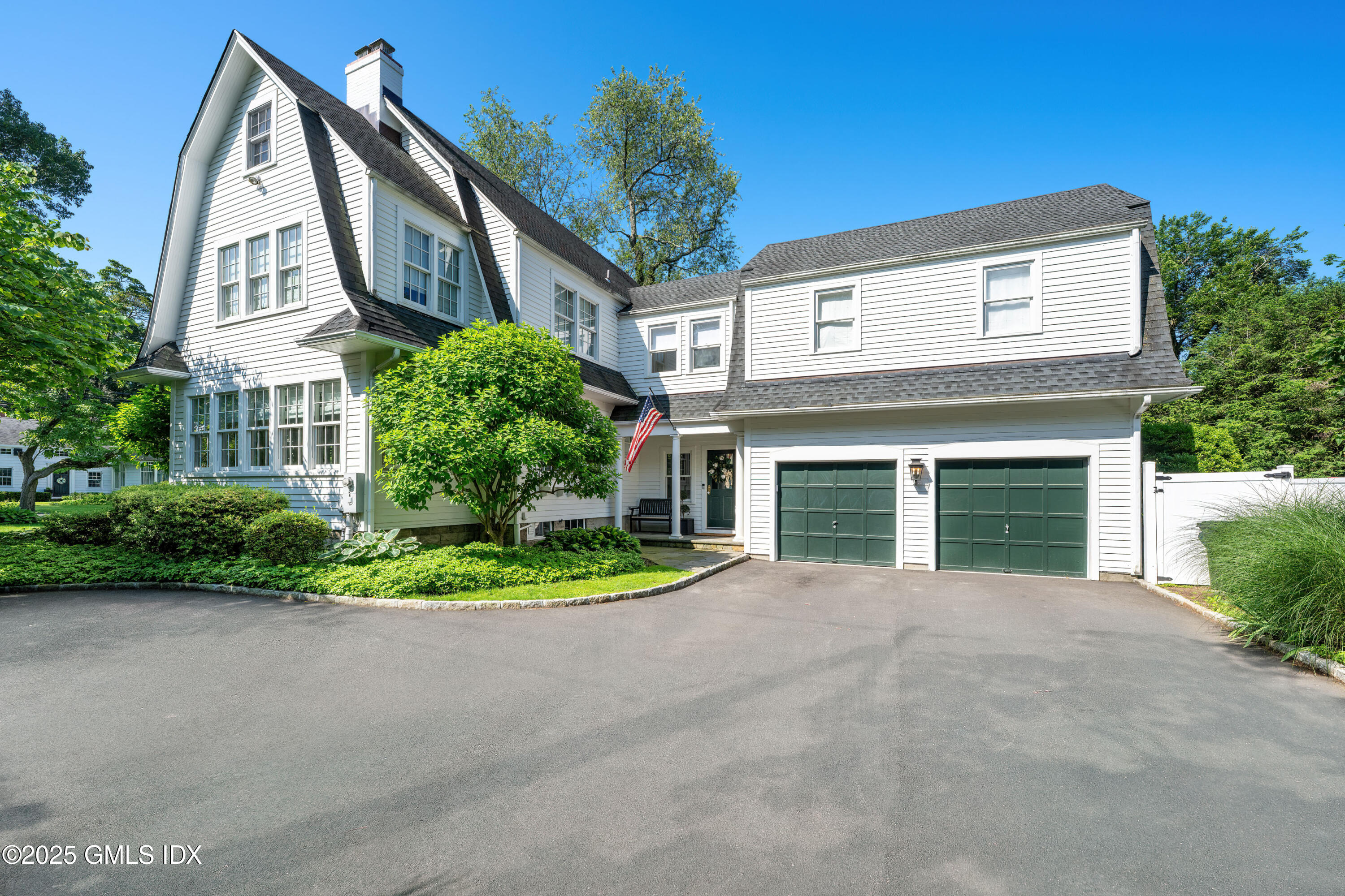 227 Riverside Avenue Riverside, CT 06878 - Photo 25 of 30 Side Exterior