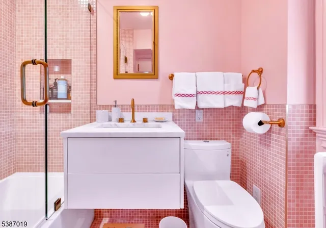 $8,500 | 655 Lake Street, Newark, NJ 07104