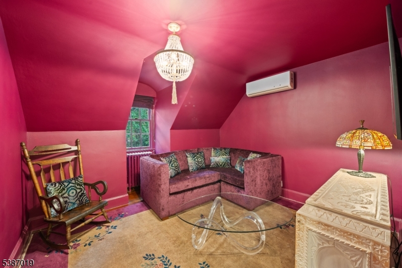 655 Lake Street Newark, NJ 07104 - Photo 39 of 49 a living room with furniture