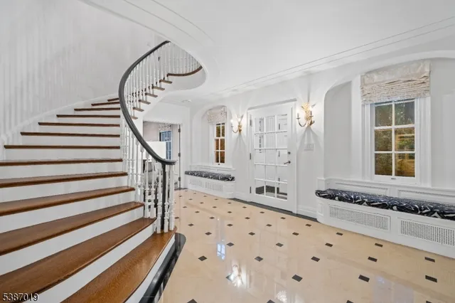 $8,500 | 655 Lake Street, Newark, NJ 07104