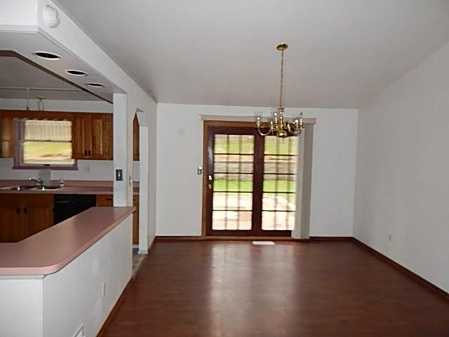 1916 Beulah Road Churchill, PA 15235 - Photo 3 of 19 Gallery Image 3