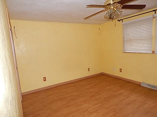 1916 Beulah Road Churchill, PA 15235 - Photo 7 of 19 Gallery Image 7