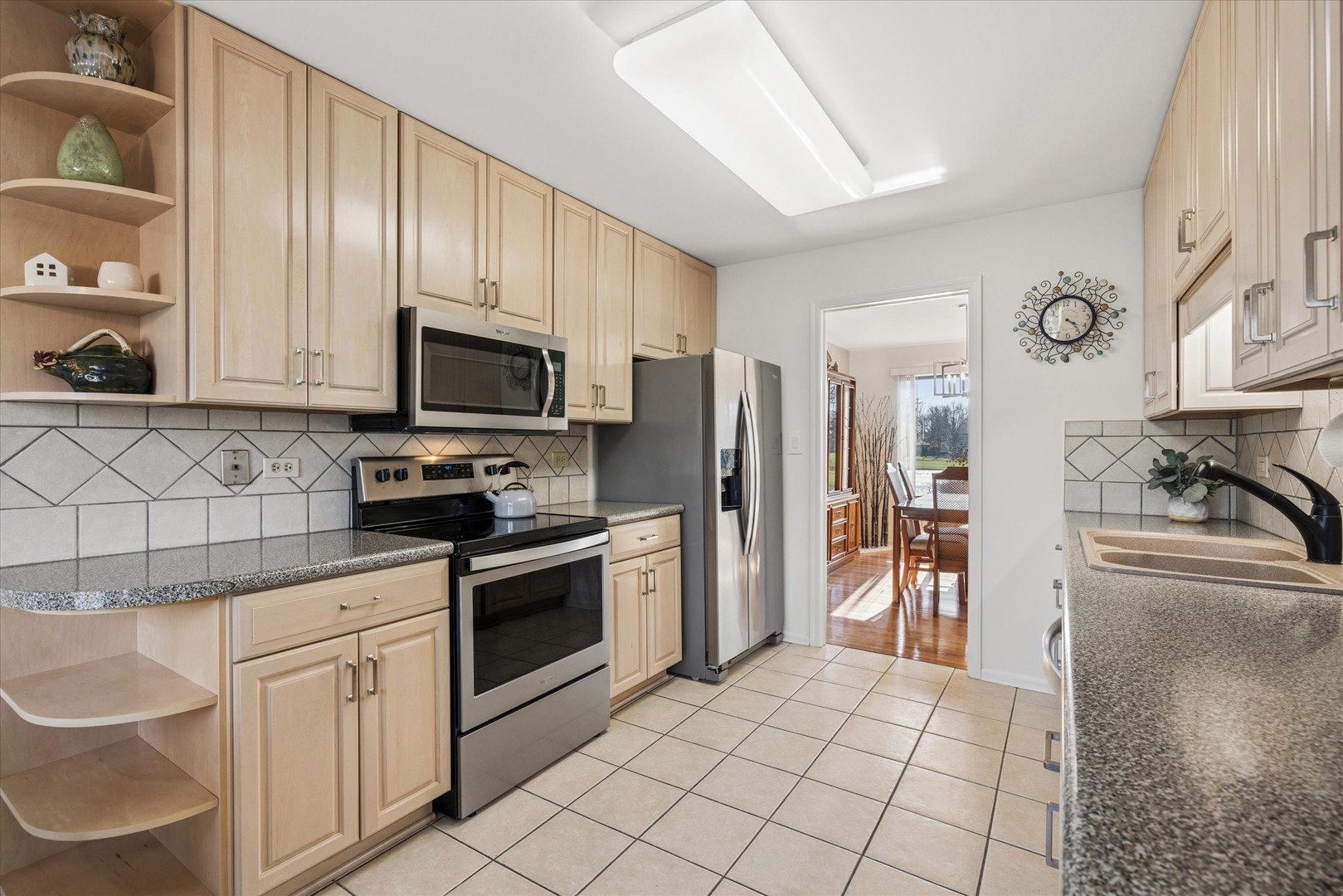 404 Shoreline Road, Unit 298 Lake Barrington, IL 60010 - Photo 5 of 25