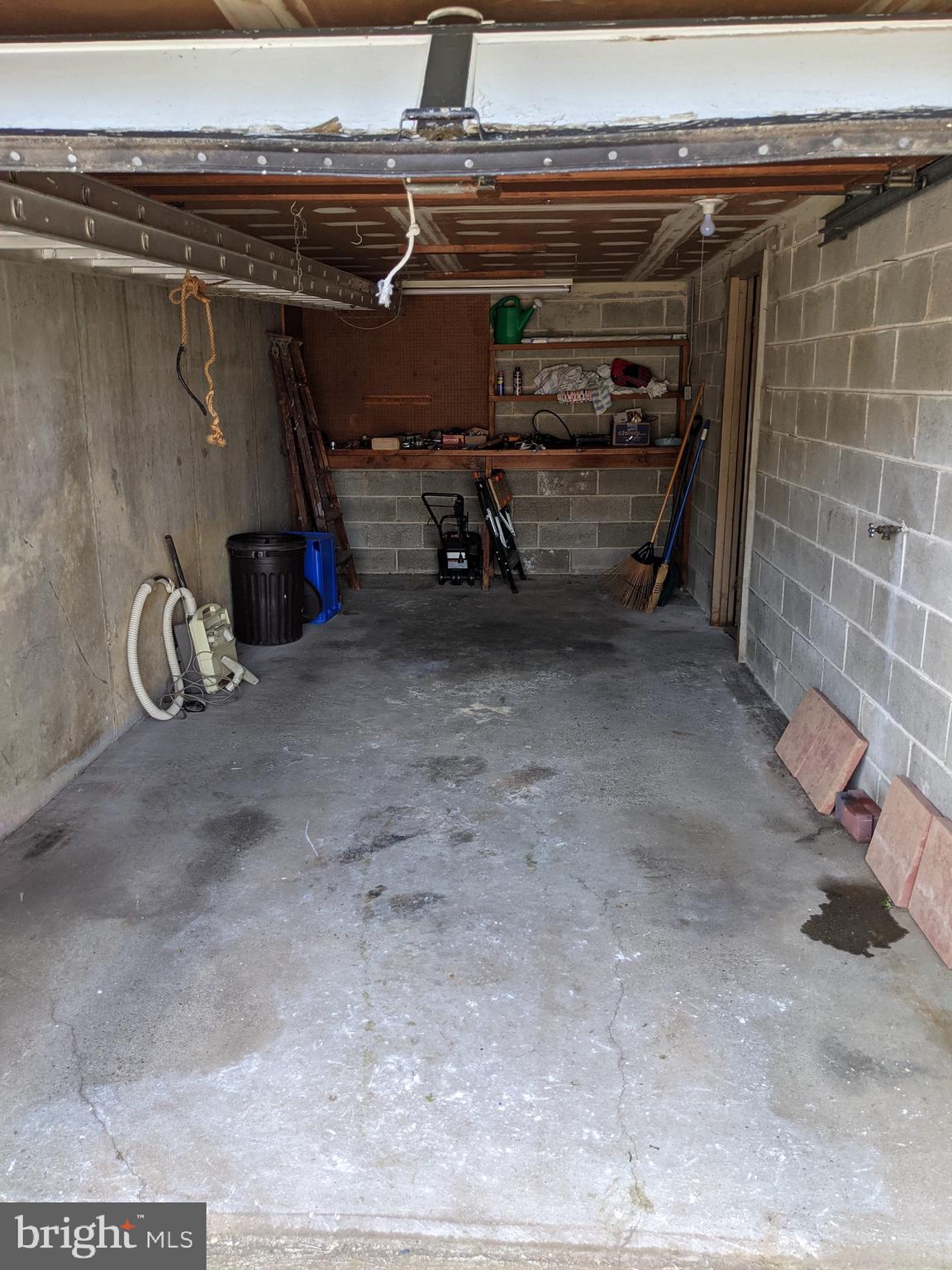 1158 Morefield Road Philadelphia, PA 19115 - Photo 16 of 17