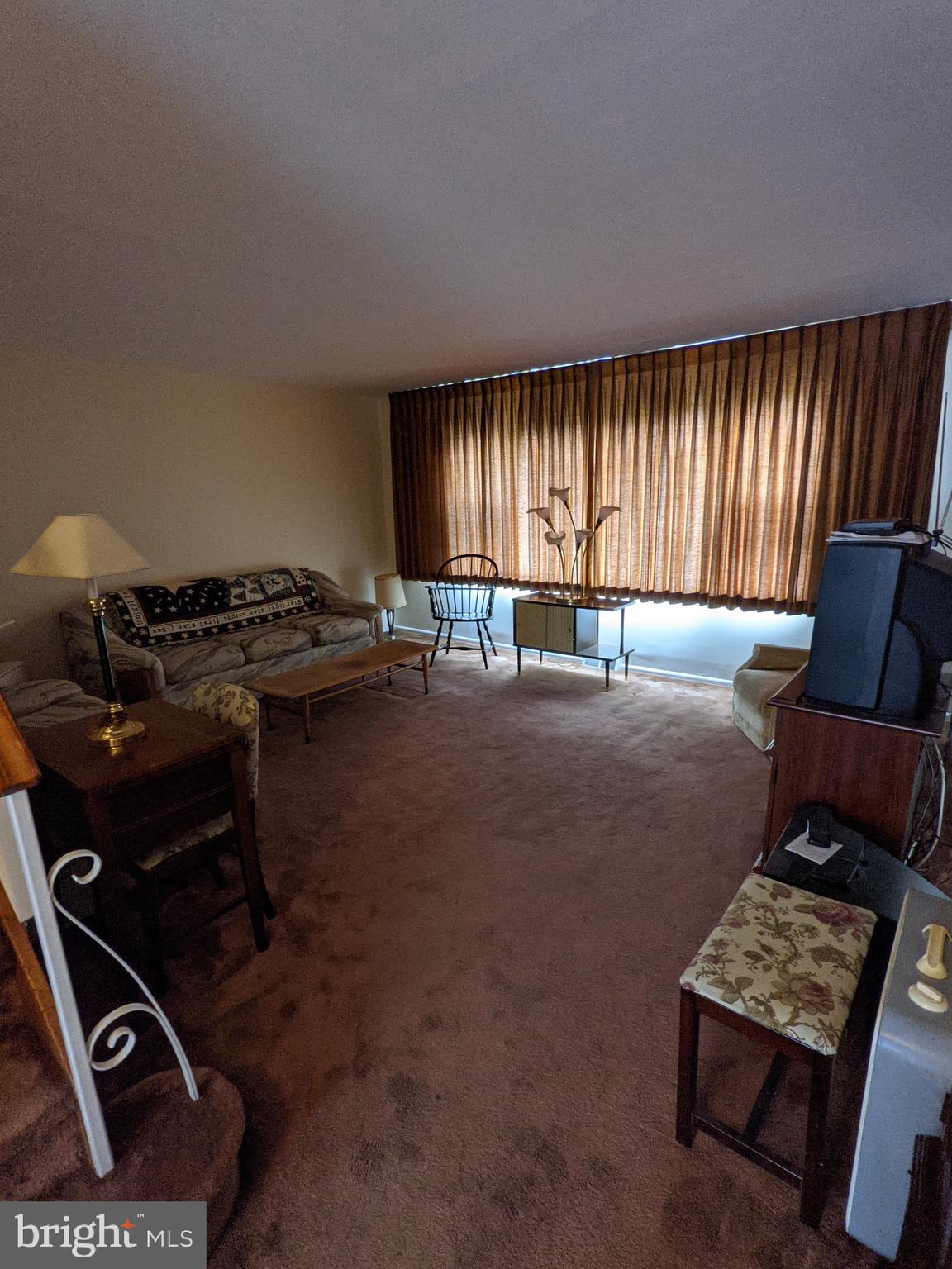 1158 Morefield Road Philadelphia, PA 19115 - Photo 7 of 17