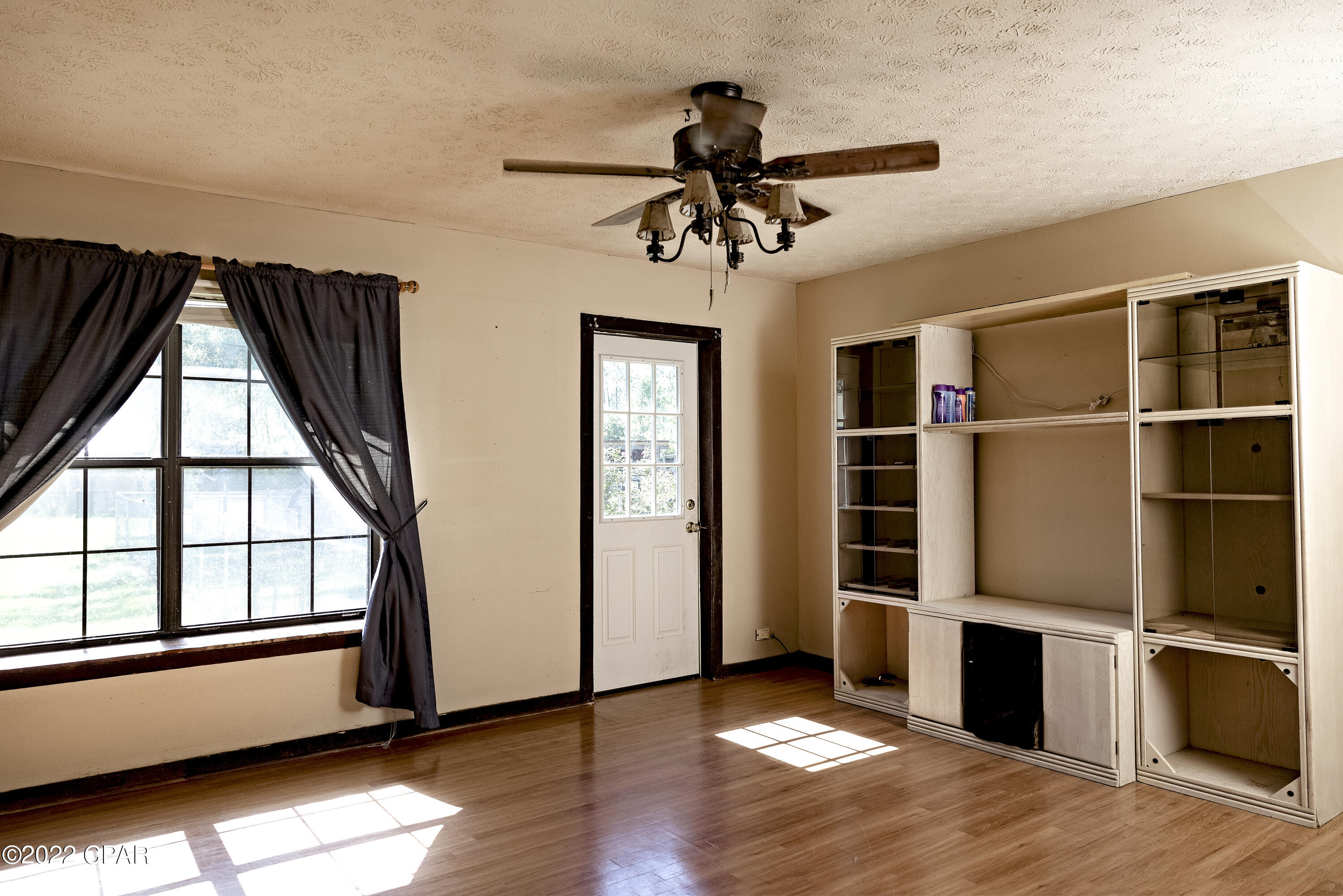 3842 Jenkins Road Youngstown, FL 32466 - Photo 5 of 36 Gallery Image 5