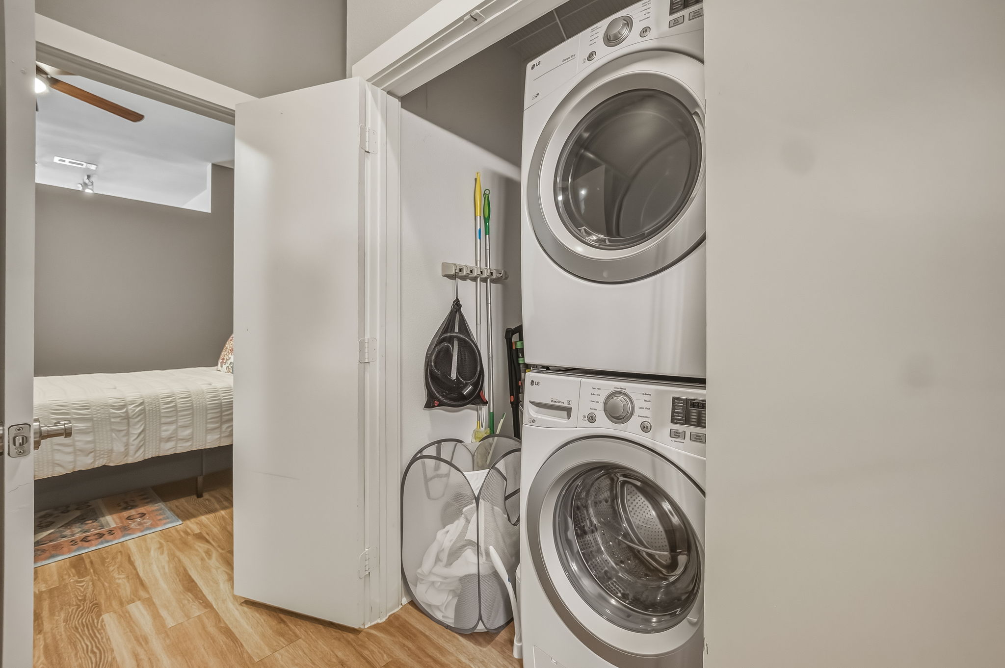 1900 Barton Springs Road, Unit 2006 Austin, TX 78704 - Photo 13 of 26 a utility room with dryer and washer