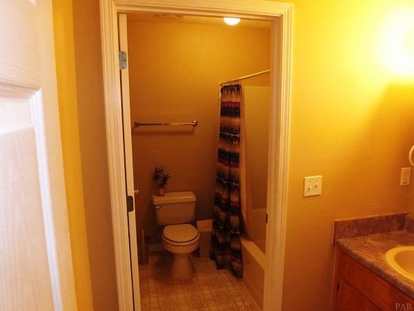 4835 East Spencer Field Road Pace, FL 32571 - Photo 9 of 25 Gallery Image 9