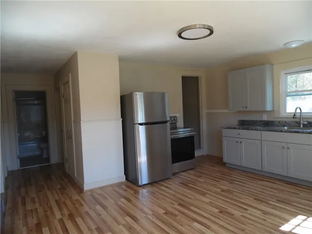 $2,800 | 182 Westerly Bradford Road, Westerly, RI 02891