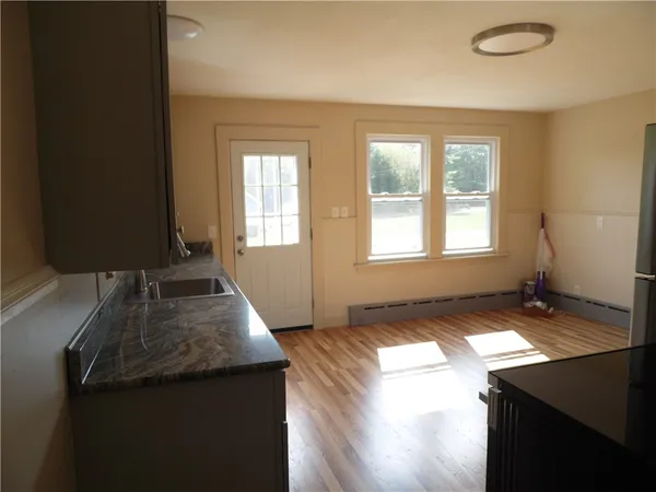 $2,800 | 182 Westerly Bradford Road, Westerly, RI 02891