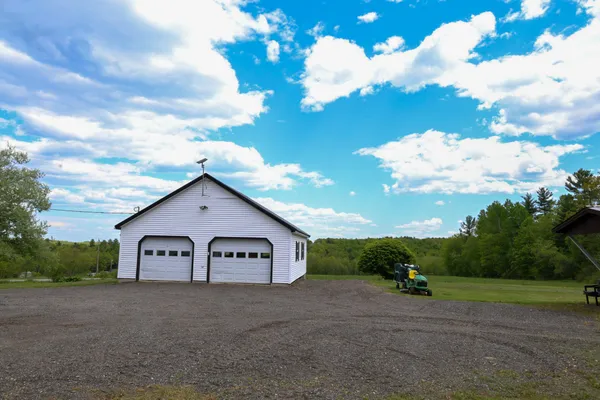 $499,999 | 856 Weeks Mills Road, New Sharon, ME 04955
